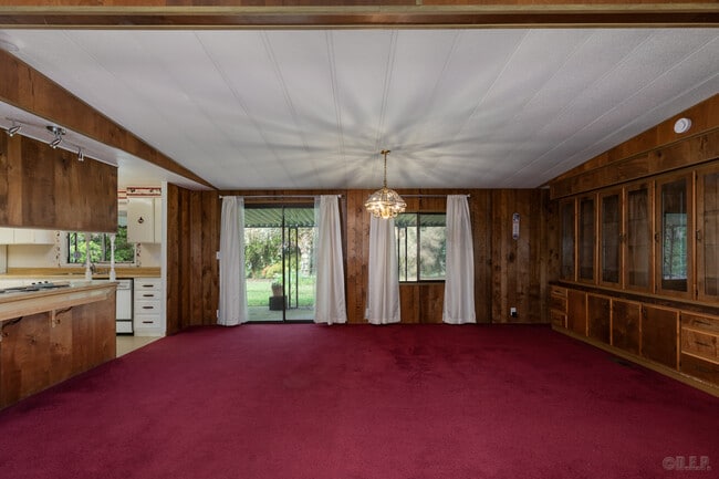 Building Photo - 58711 Louie Ct