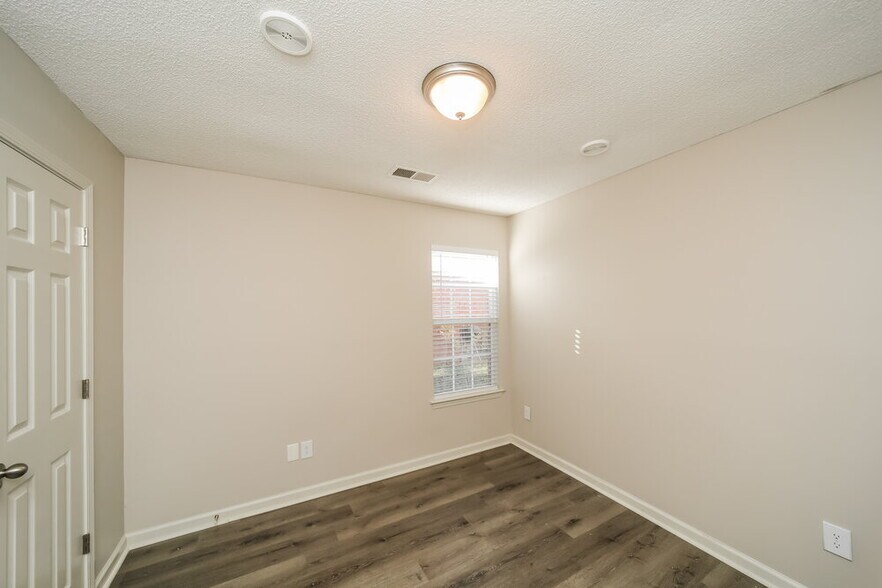 Building Photo - 2773 Misty Valley Dr