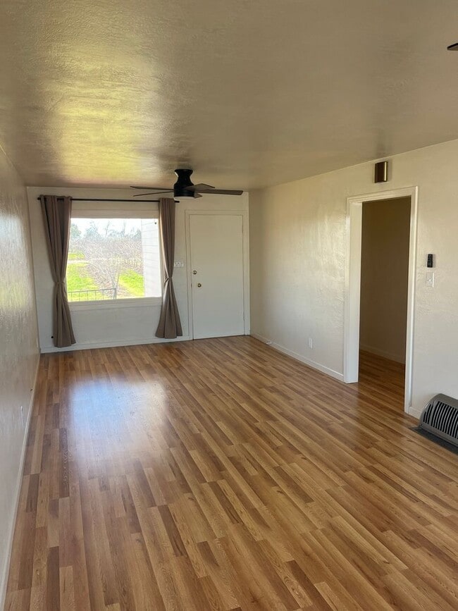 Building Photo - 3636 Beecher Rd