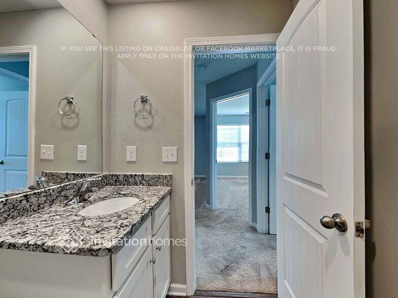 Building Photo - 589 Belcaro Dr