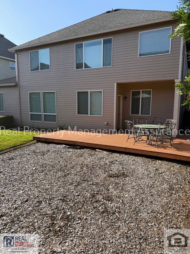 Building Photo - 13611 NW Stonebridge Dr