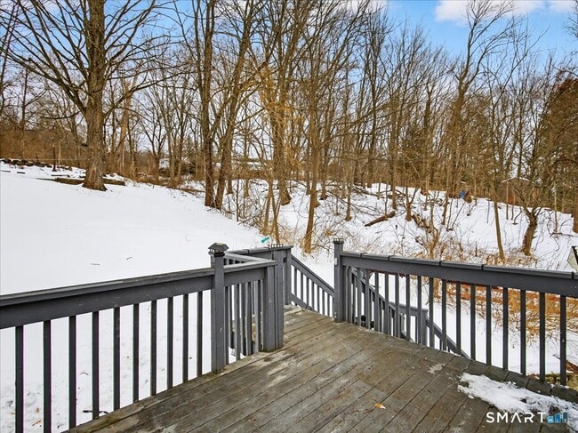 Building Photo - 91 Jewett St