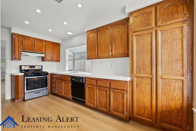 Building Photo - 23459 W Riversbridge Way