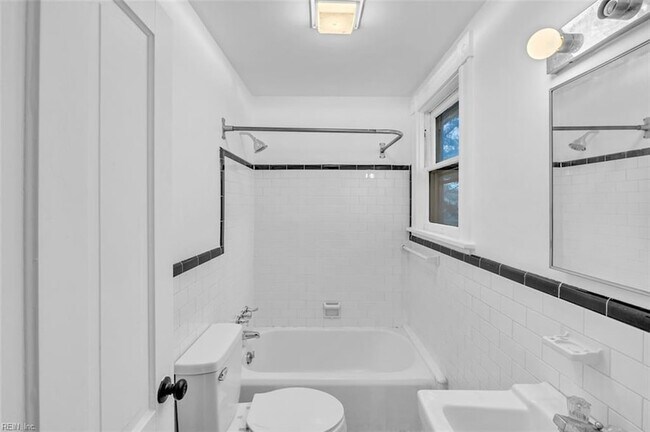 Building Photo - 416 Maryland Ave