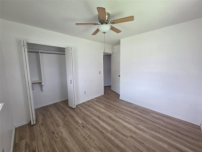 Building Photo - 939 SW 98th St