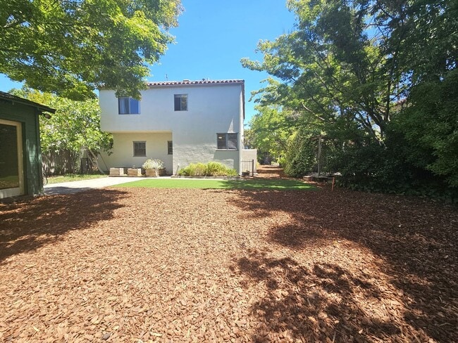 Building Photo - 4-Bedroom Single Family Home in Palo Alto-  lease take over