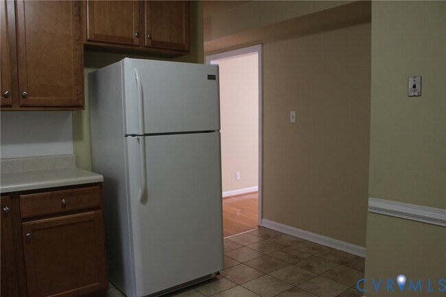 Building Photo - 110 Dupuy Ave