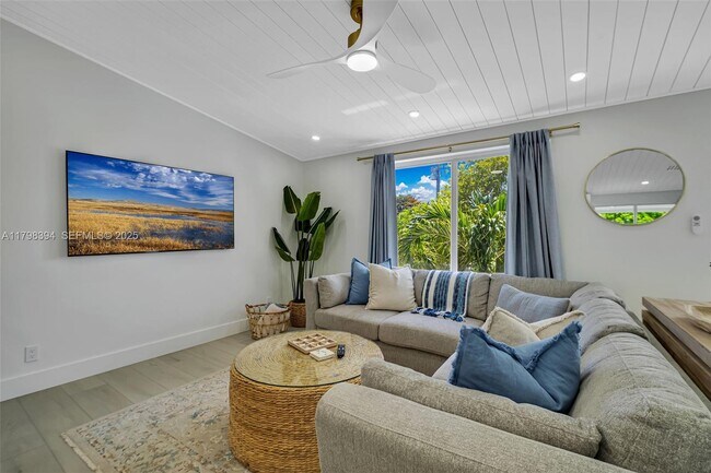 Building Photo - 129 Nautilus Dr