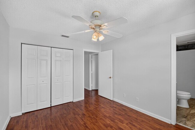 Building Photo - 8332 Bermuda Sound Way