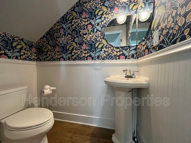 Building Photo - 705 Baldwin Ave