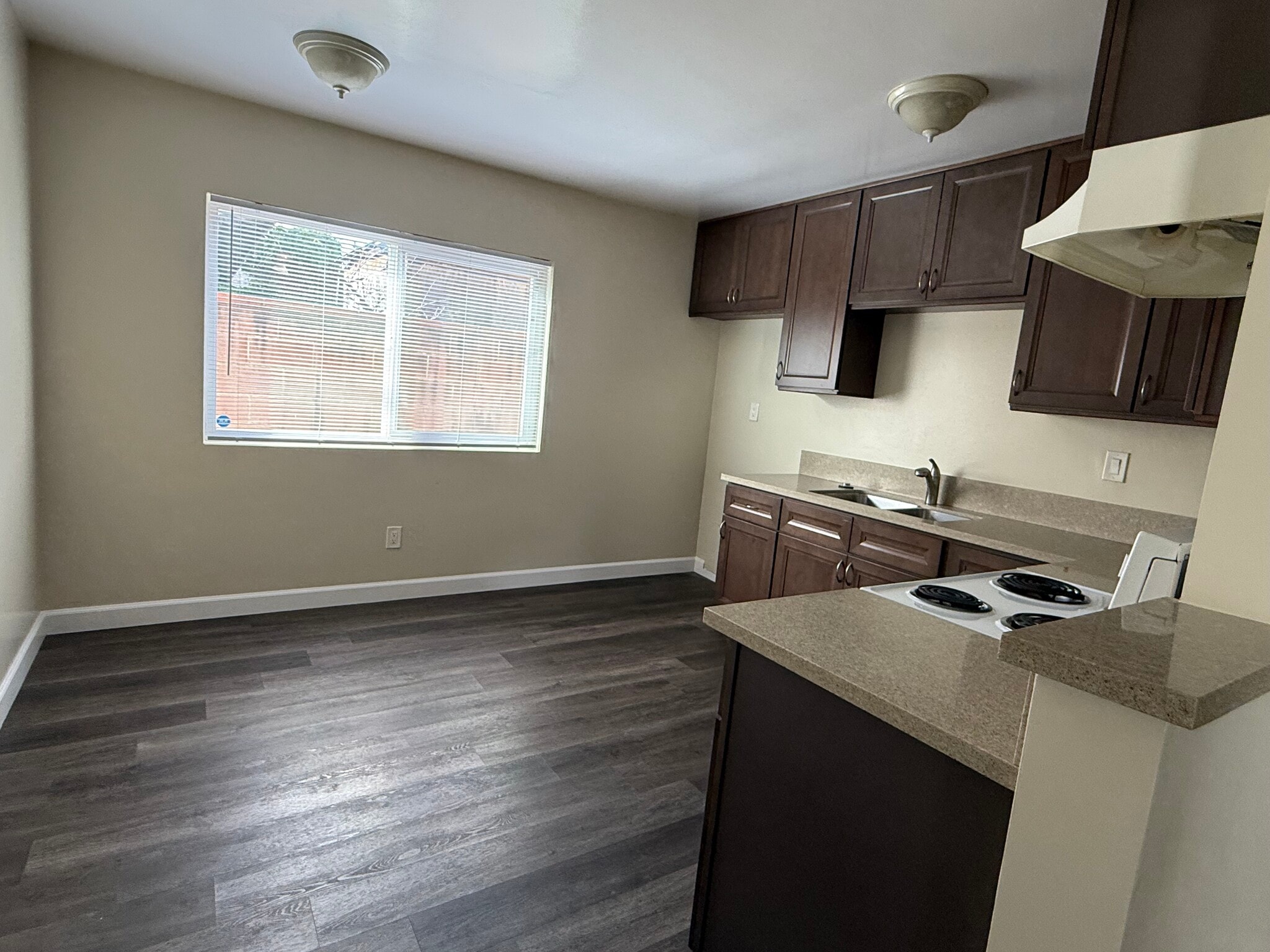 Kitchen with space for dining table/chairs. - 4433 W 159th St