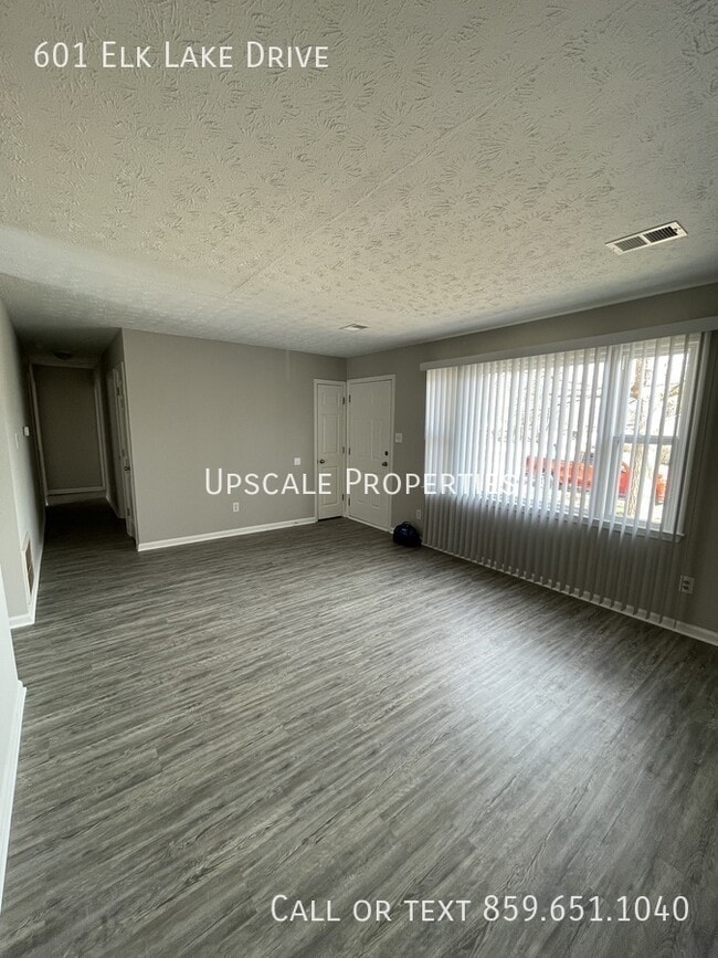 Building Photo - 601 Elk Lake Dr