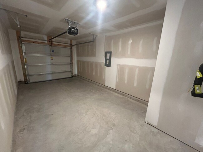 Building Photo - 5784 Harebell Rd
