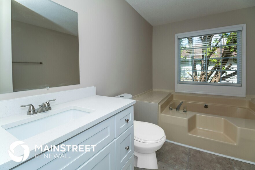 Building Photo - 2968 Rosecommons Dr