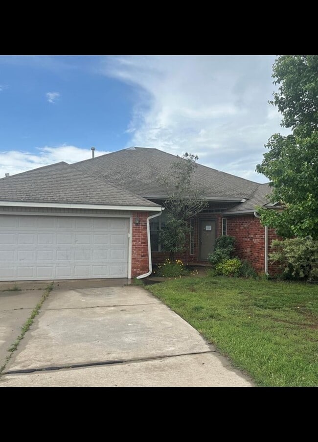 Building Photo - 5129 SE 81st Terrace