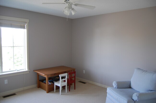 Building Photo - 15822 Drawstone Trail