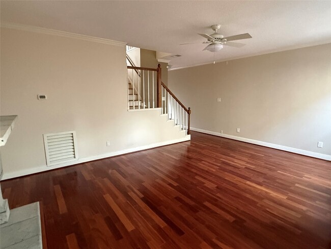 Building Photo - 3619 Mulberry St