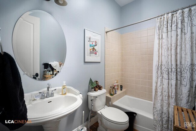 Building Photo - 12417 Locksley Dr
