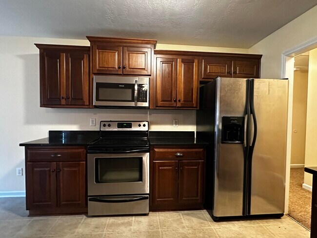 Building Photo - 206 High Meadows Cir