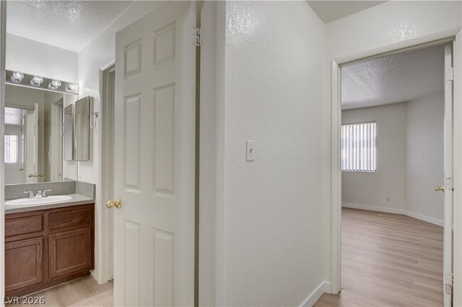 Building Photo - 5018 S Rainbow Blvd