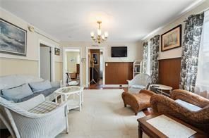 Building Photo - 110 High St