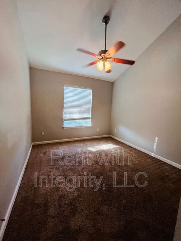 Building Photo - 315 E Jennings St