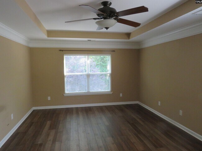 Building Photo - 217 Creek Branch Dr