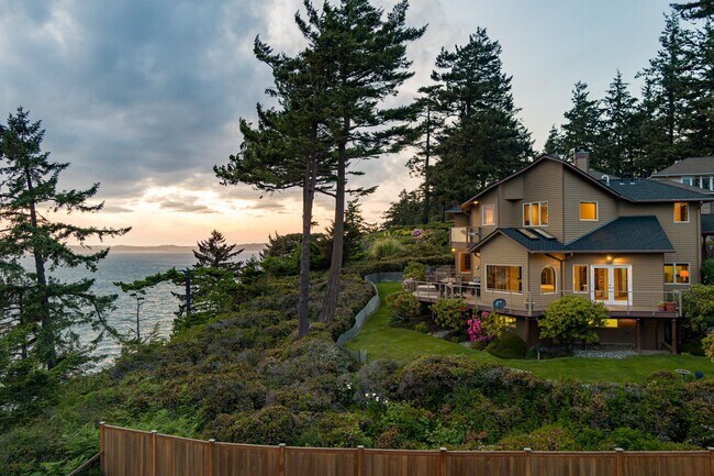 Building Photo - Gorgeous West facing View Home in Coupeville with Acreage and Privacy!