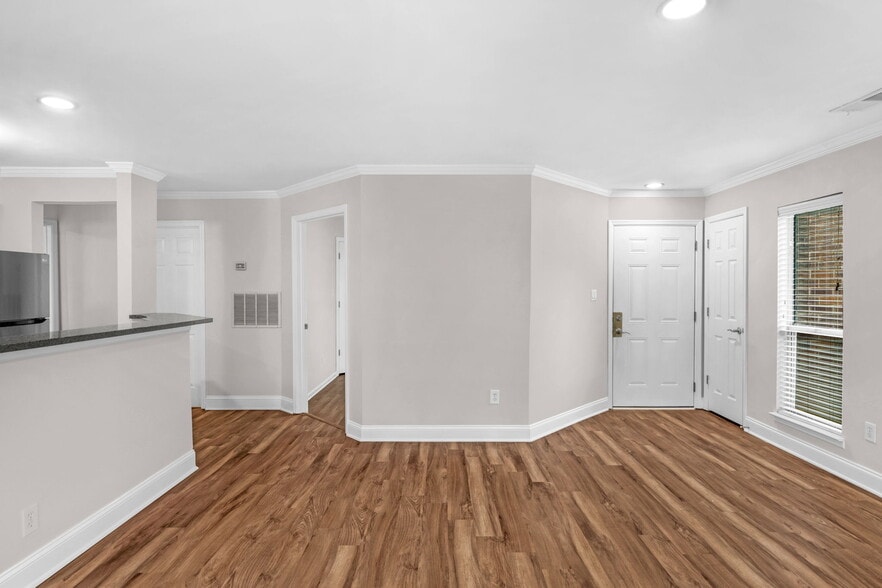 Main Living Area - 2508 Cranbrook Ln