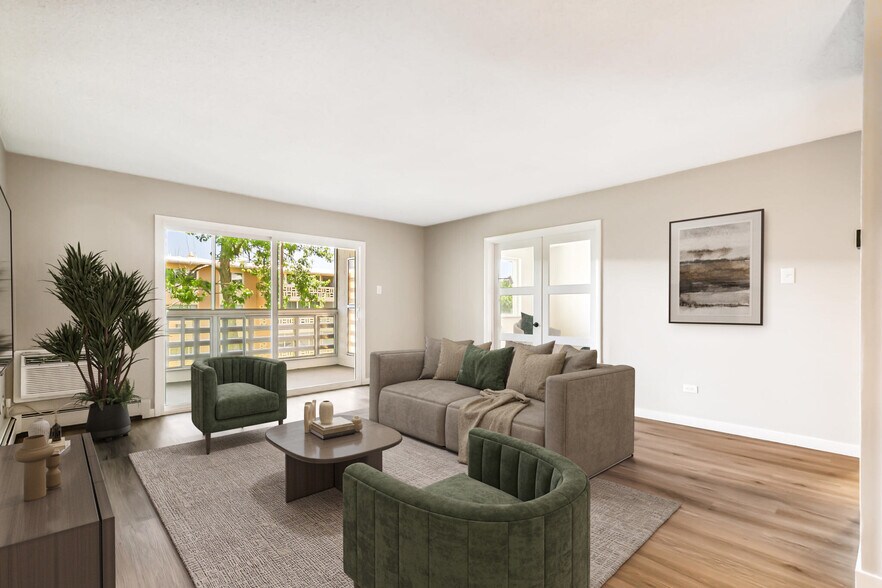 Building Photo - 725 S Alton Way