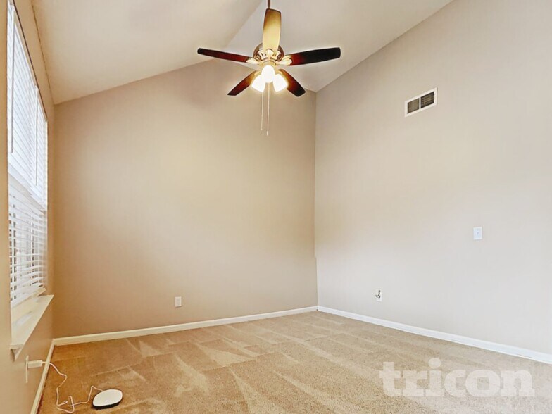 Building Photo - 3510 Cameo Ct