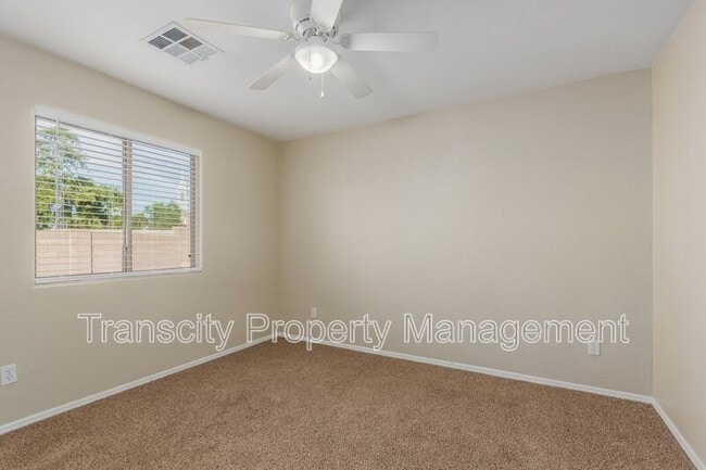 Building Photo - 4189 S Rim Rd