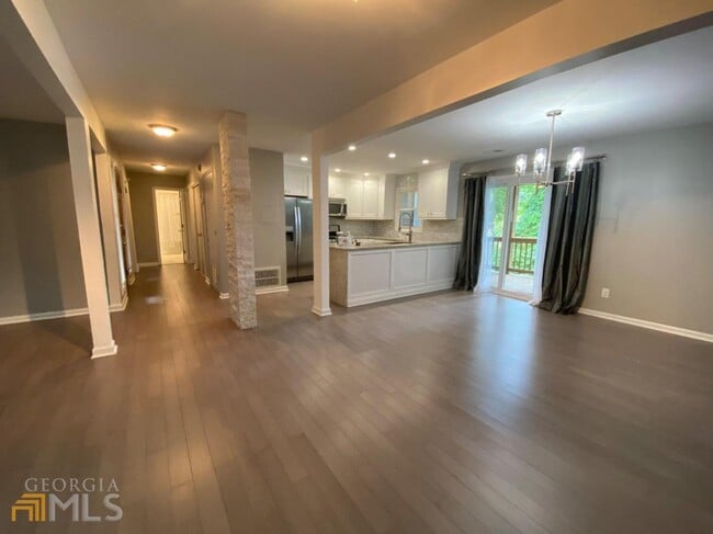 Building Photo - 279 Quail Run