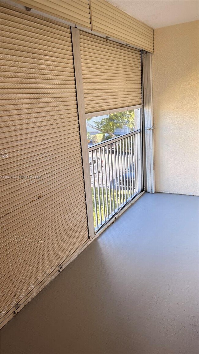 Building Photo - 200 SW 132nd Way