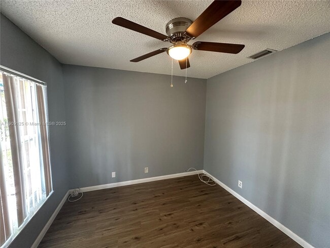 Building Photo - 1107 SW 83rd Ave