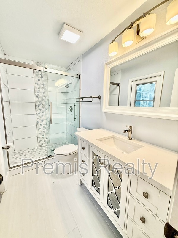 Building Photo - 957 Weathersfield Dr