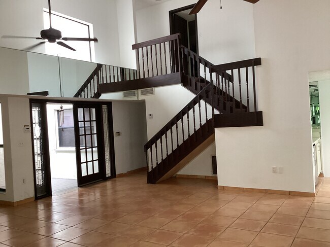 Building Photo - 11727 SW 107th Ln