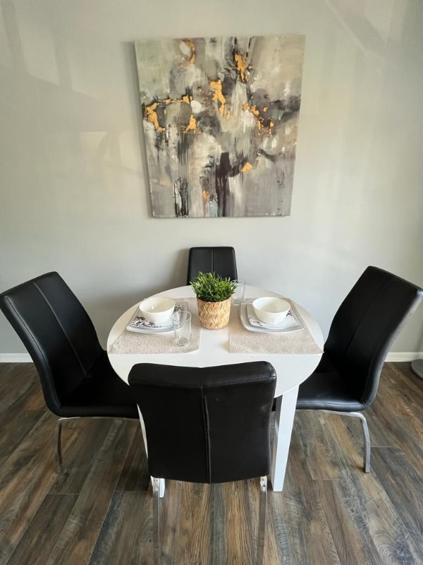 Building Photo - 8402 Muldoon Ct