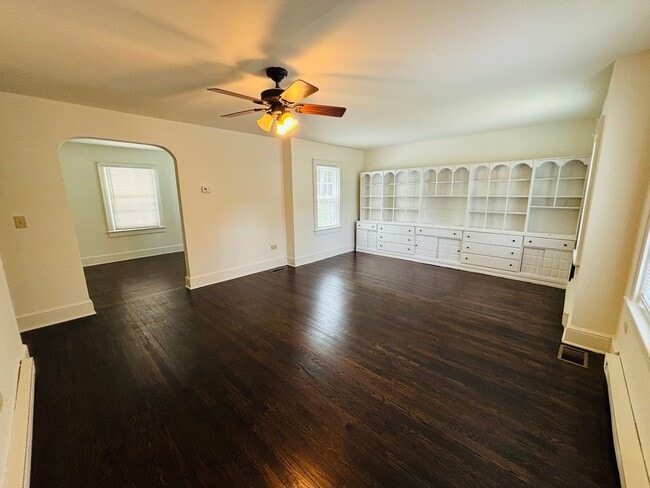 Building Photo - 514 Sunrise Dr