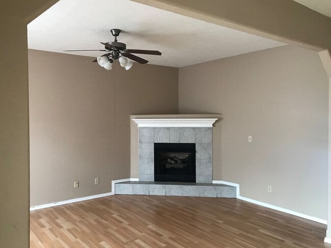 Building Photo - 305 Carmel Valley Way