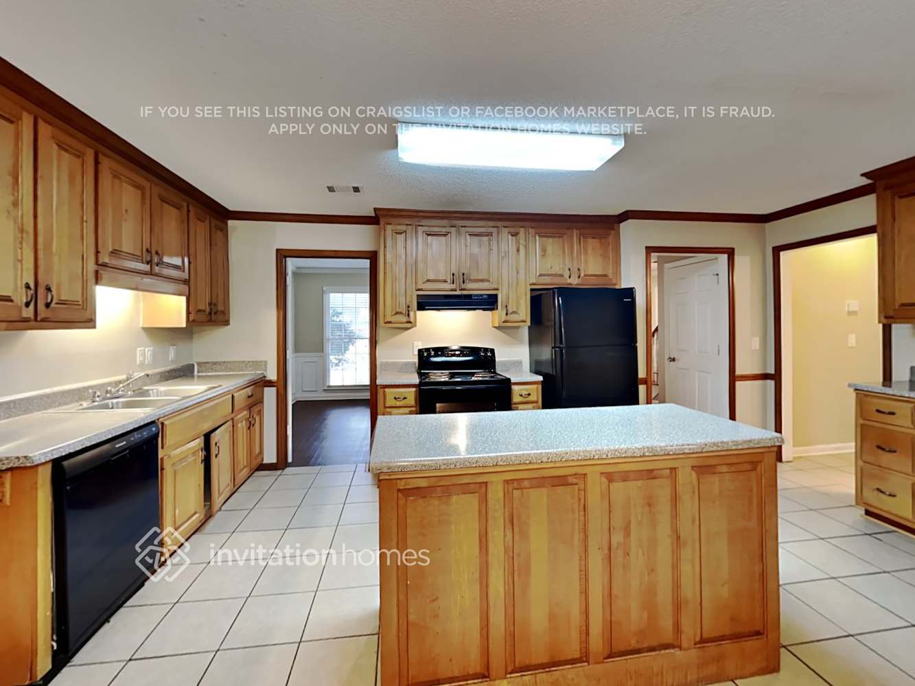 Building Photo - 2014 Amherst Ln SE