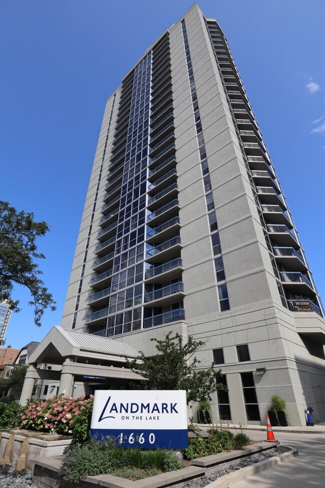 Building Photo - 1660 N Prospect Ave