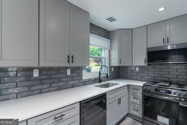 Building Photo - 109 Appleton Blvd