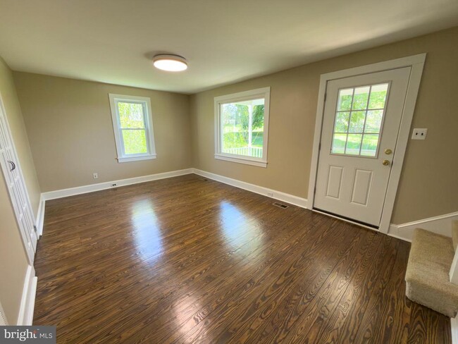 Building Photo - 23094 Wolver Hill Ln