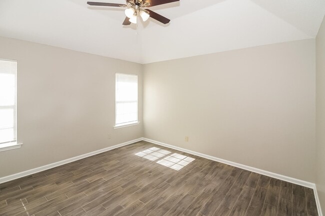 Building Photo - 5411 Maiden Grass Dr