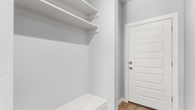 Building Photo - 17857 Salem Rd