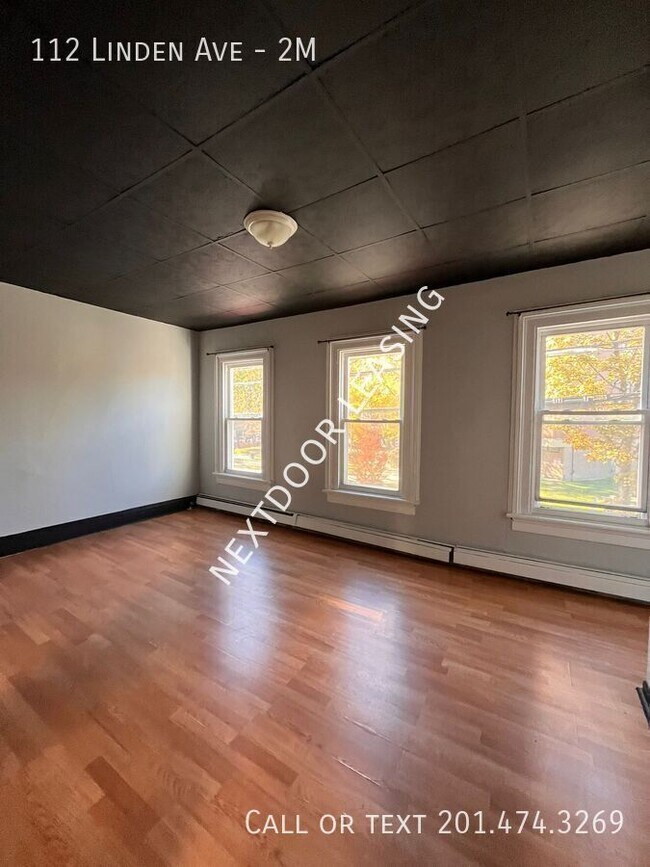 Building Photo - 112 Linden Ave
