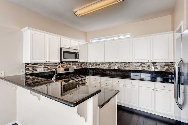 Building Photo - 16940 SW Kattegat Dr