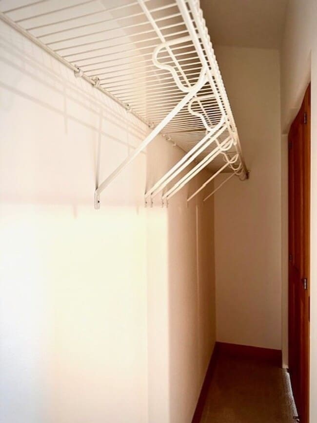 Building Photo - West Seattle Townhouse, Location Location ...