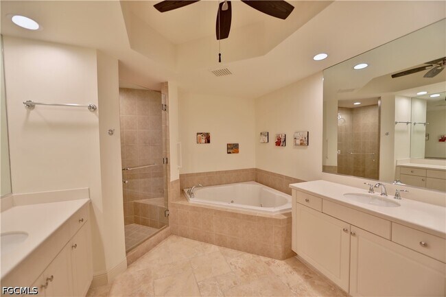 Building Photo - 2090 W First St